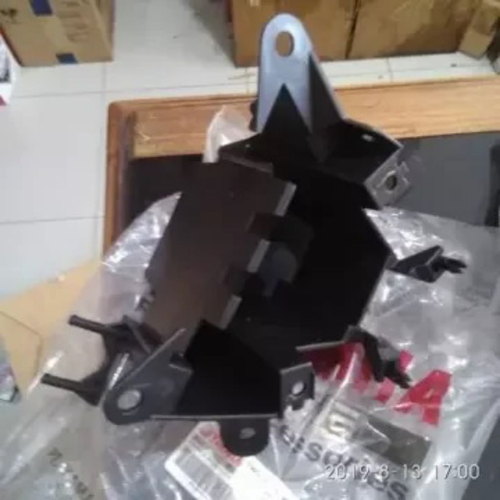 BOX BAGASI R25 KODE 1WD-F1171-00 100%ORIGINAL YGP