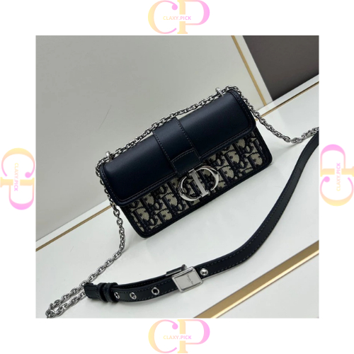 (D) 30 Montaigne East-West