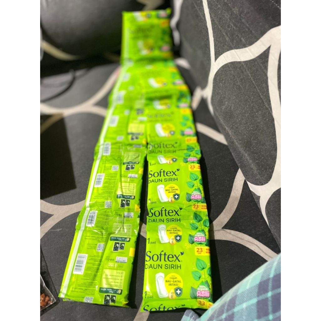 Softex Daun Sirih Rencengan 10Pad