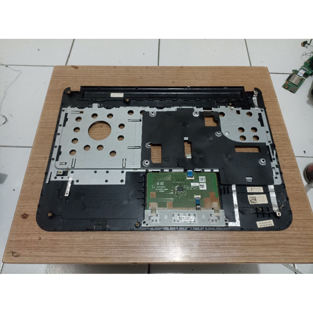 casing Dell inspiron 3421