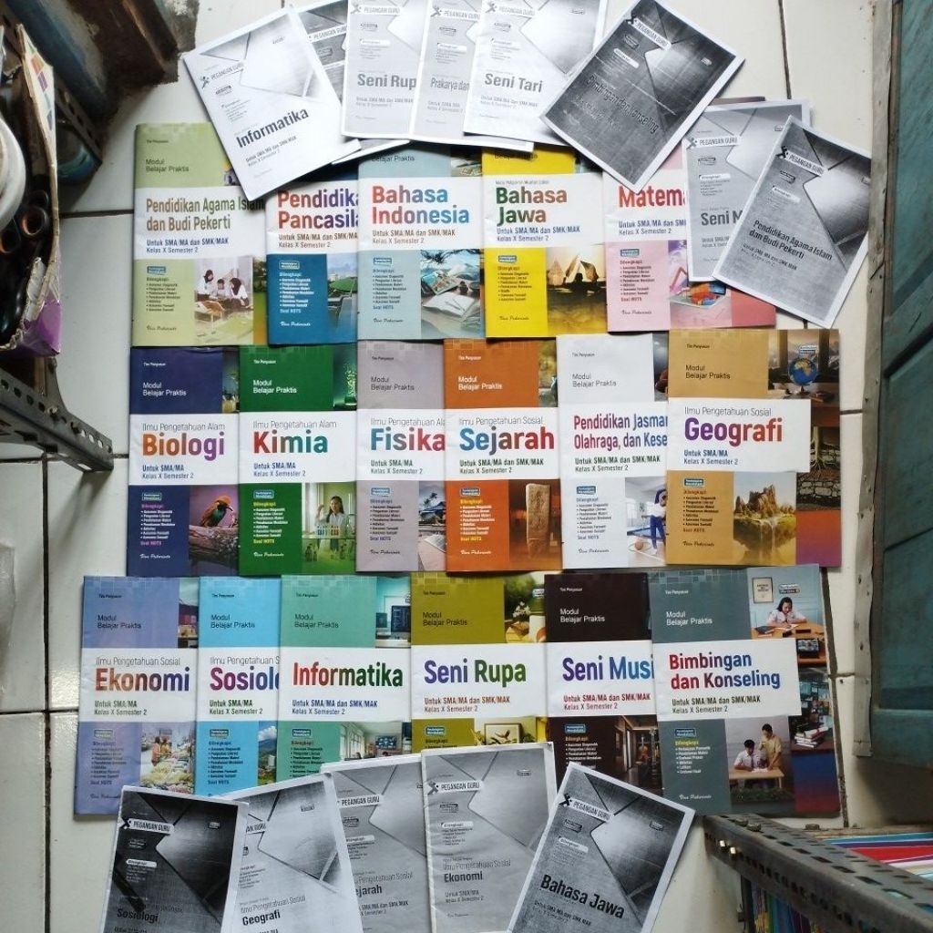 LKS KELAS 10 VIVA PAKARINDO + KUNCI (SEBAGIAN)