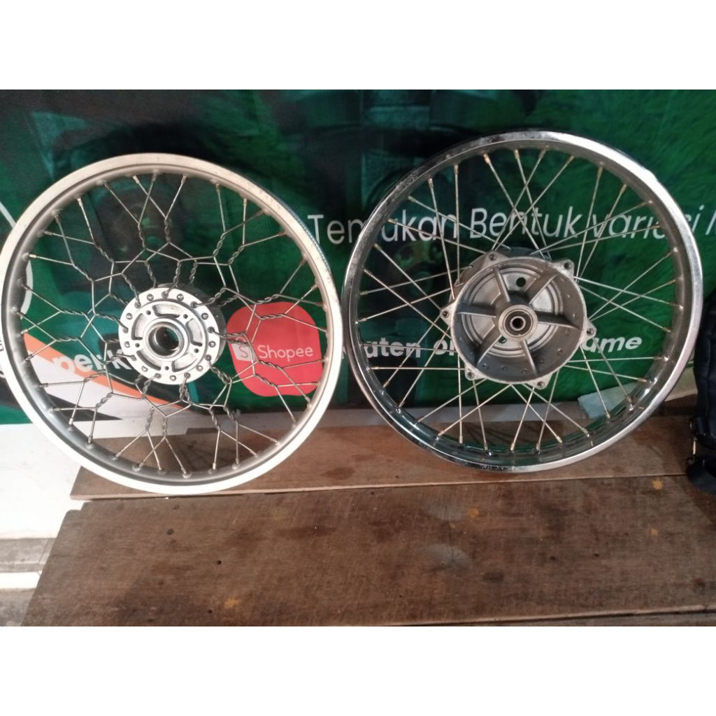 velg jari jari ulir ring 17 depan tromol Supra belakang variasi ninja