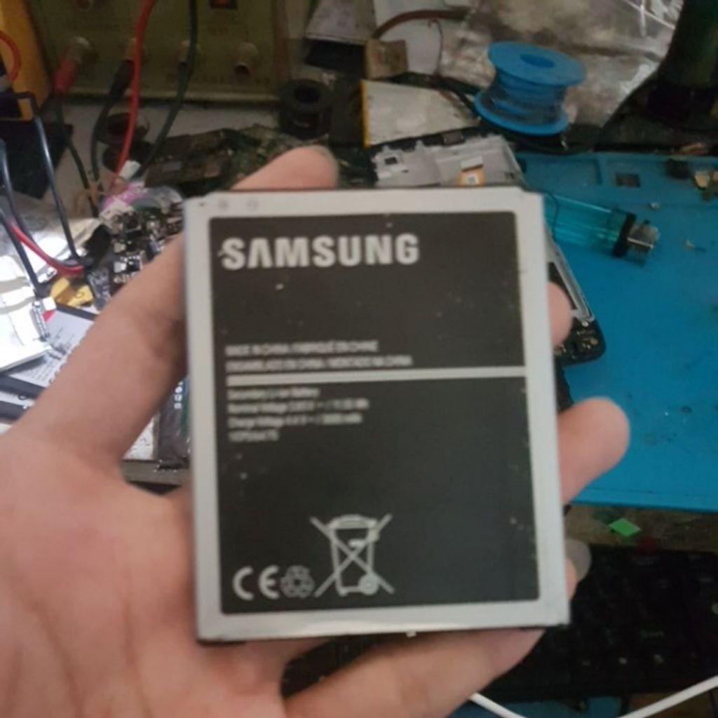 Baterai Samsung J7 Core