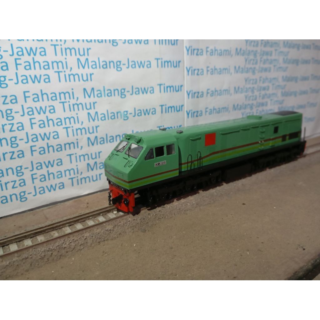Miniatur Lokomotif Kereta Api Indonesia CC 203 livery hijau PT TEL (Dummy) tanpa mesin