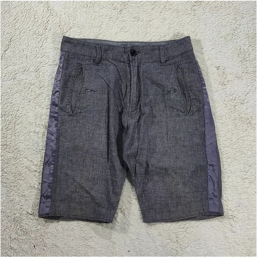 CELANA PENDEK DIESEL