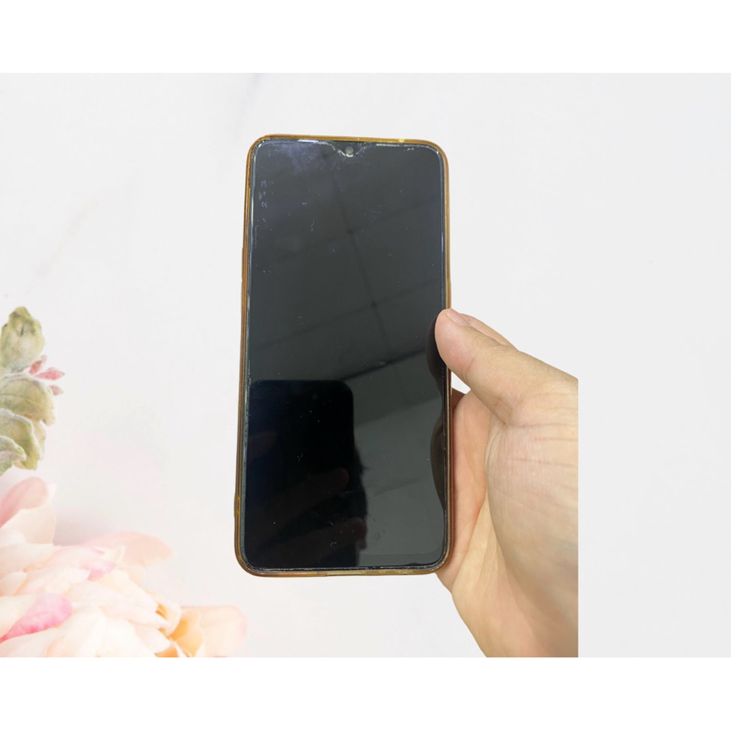 Handphone OPPO F9 64gb RAM 4gb Bekas Pakai.. Free gift: Kabel Charger Fast Charging (New) + Kepala B