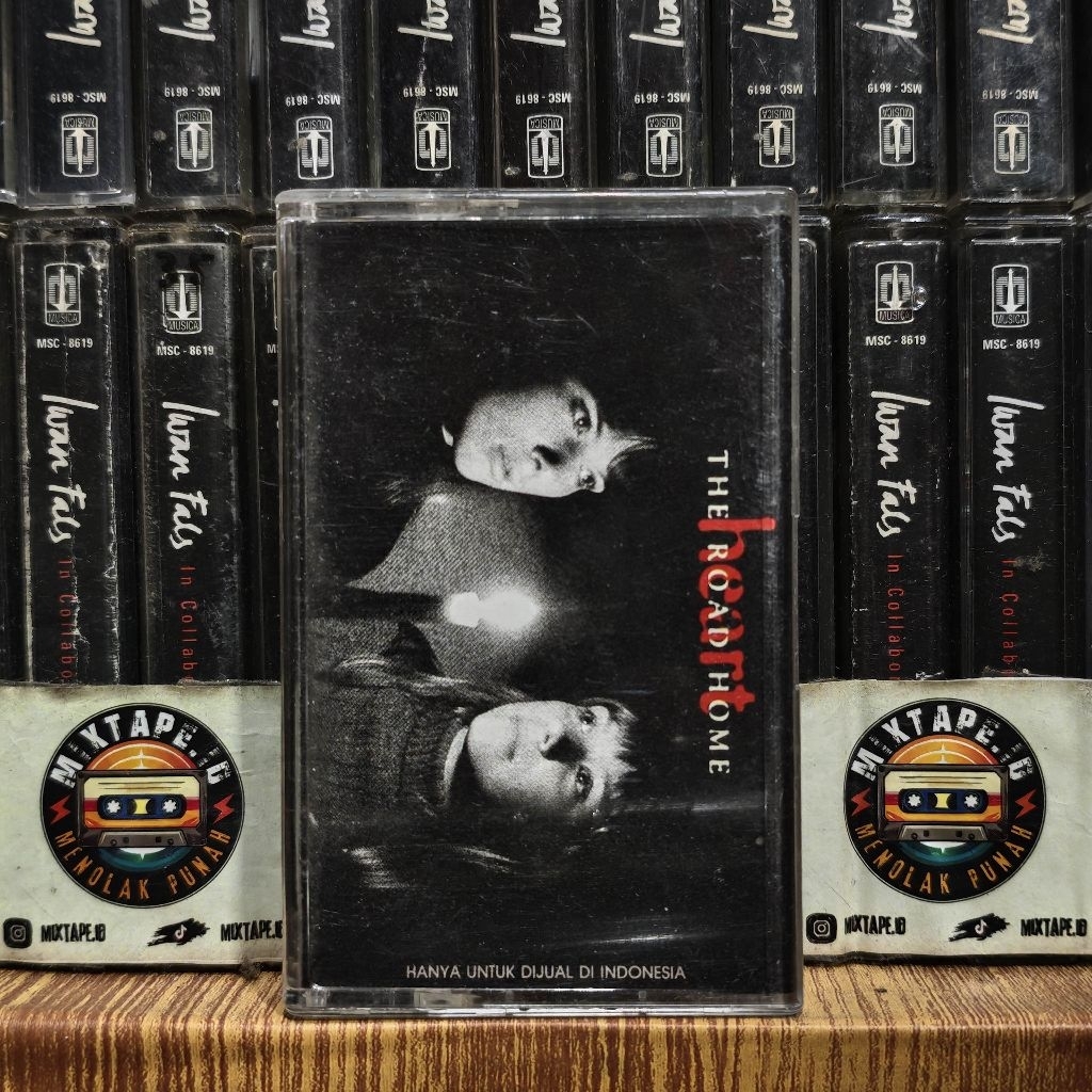 Kaset - The Road Home - Heart - Kaset Pita - Radio Tape - Radio - Pemutar Kaset - Retro - Classic - 