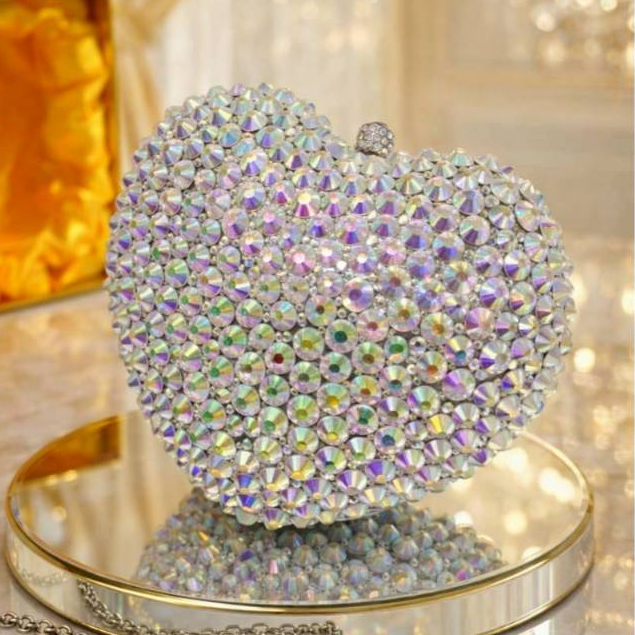 Waiwai Tas Pesta Wanita Crystal Heart Clutch