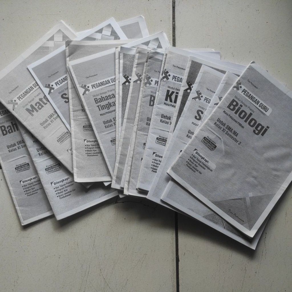 KUNCI LKS KELAS 11 VIVA PAKARINDO