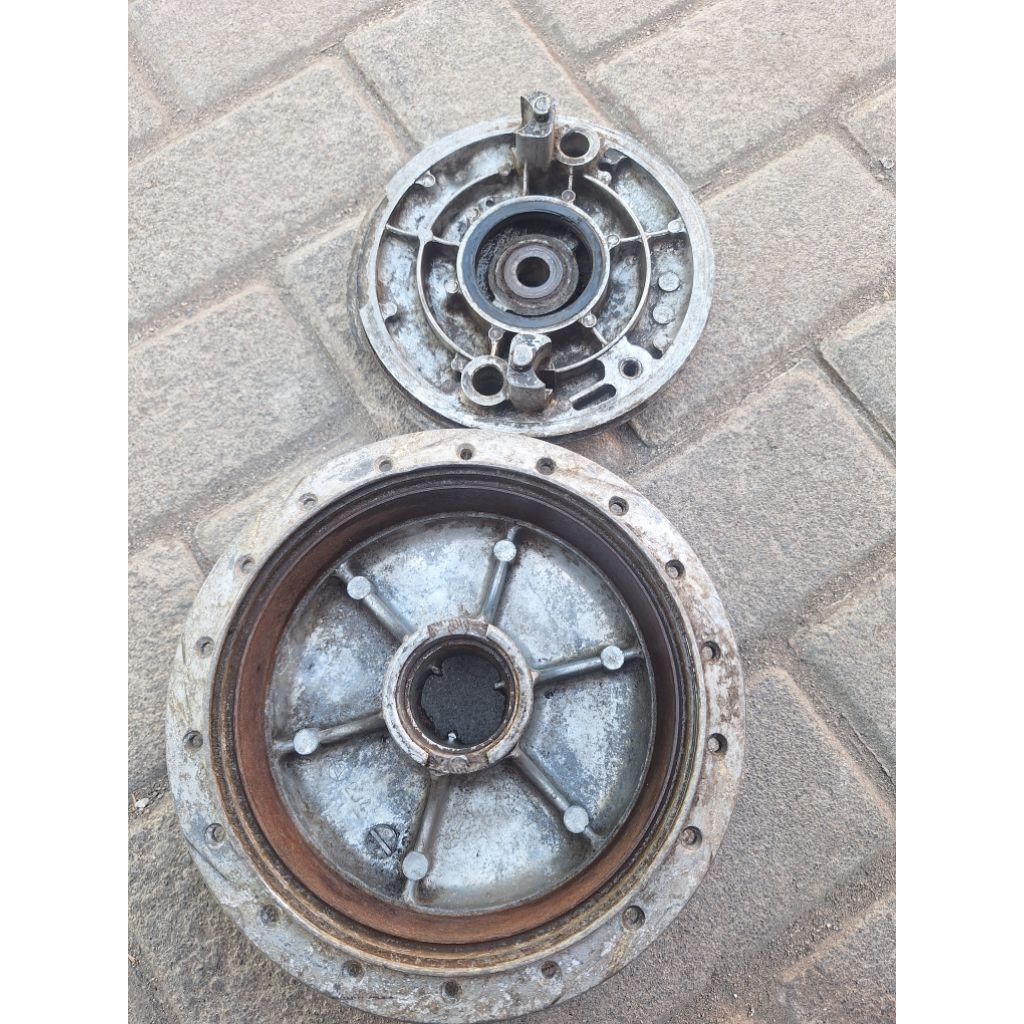 tromol depan jumbo / Tromol depan cb twin set tutup kampas cb twin125 cb175 twin cb200twin ada minus