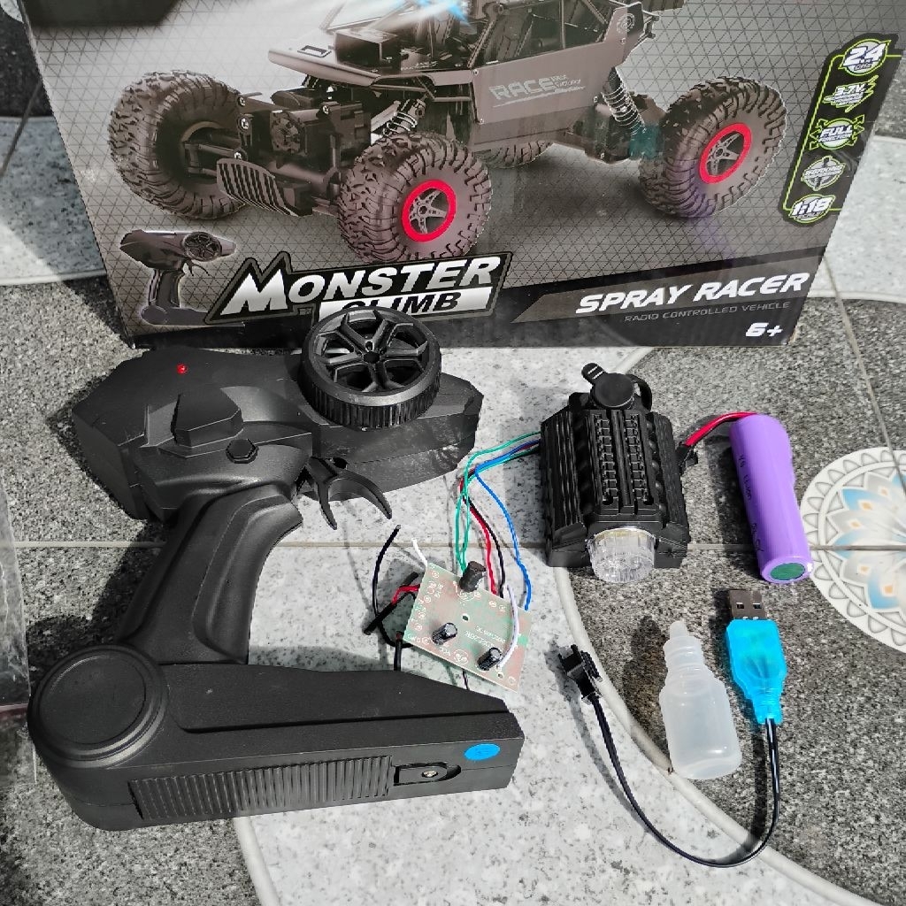 Modul RC Remote Control Rock Crawler 4WD  Spray fullset baterai charger