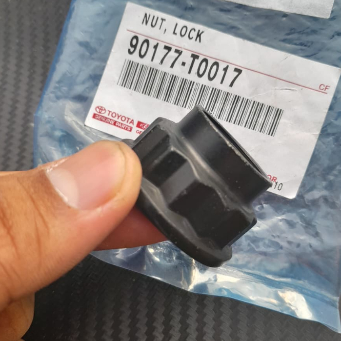 Mur Roda depan/Nut Lock Alphard, Camry, Altis, Vios 90177 T0017 Original Toyota
