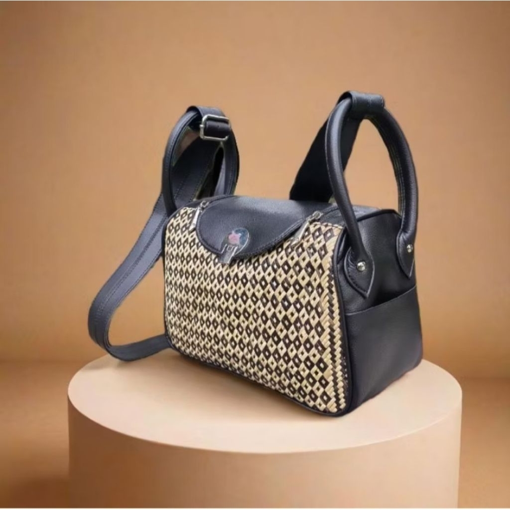 Tas Rotan  Lindi motif rotan dayak