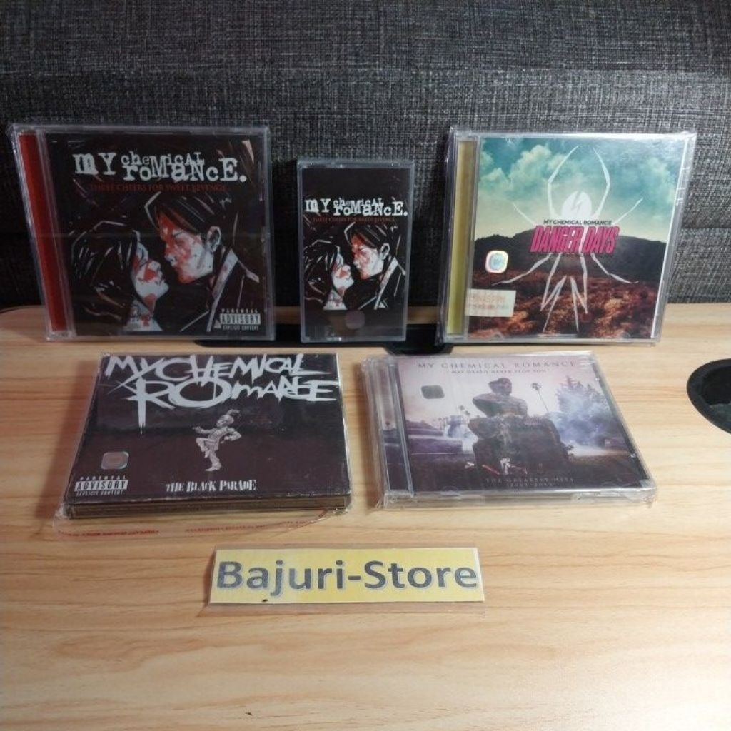 CD "My Chemical Romance" + Kaset Pita "My Chemical Romance"/MCR/Segel/Original/Rare/Kolektor Item