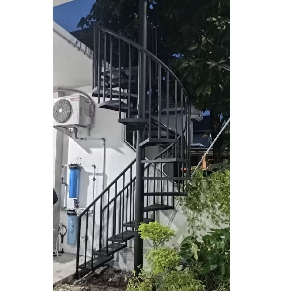 Tangga putar minimalis besi