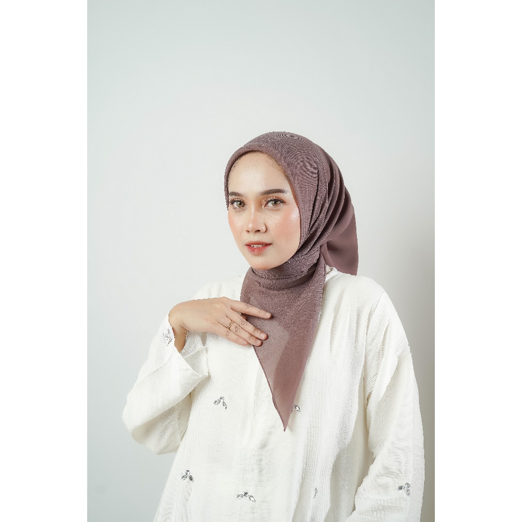 Bella Square  | DETAIL– Kain Polycotton Premium 110×110 cm