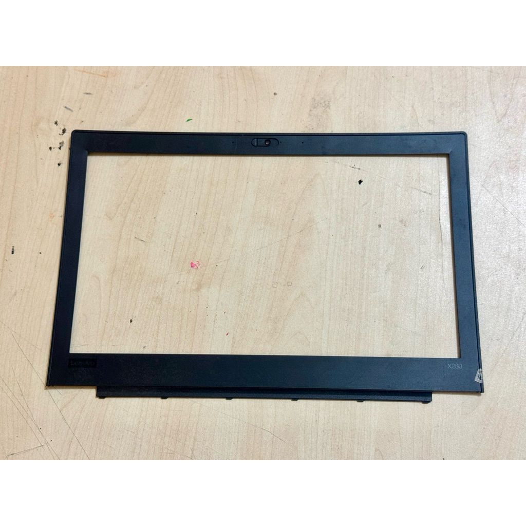 Bezel Thinkpad X280