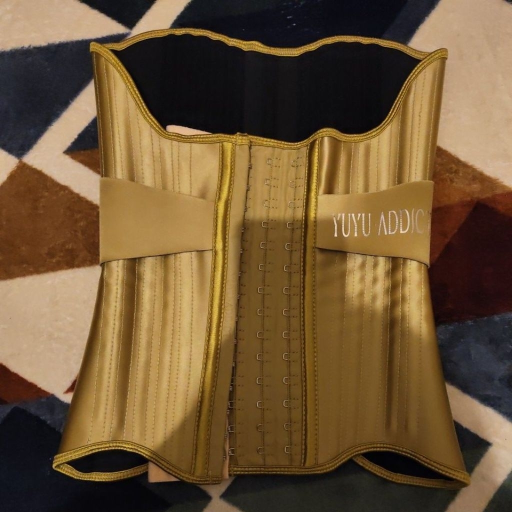 korset yuyu addict marie gold