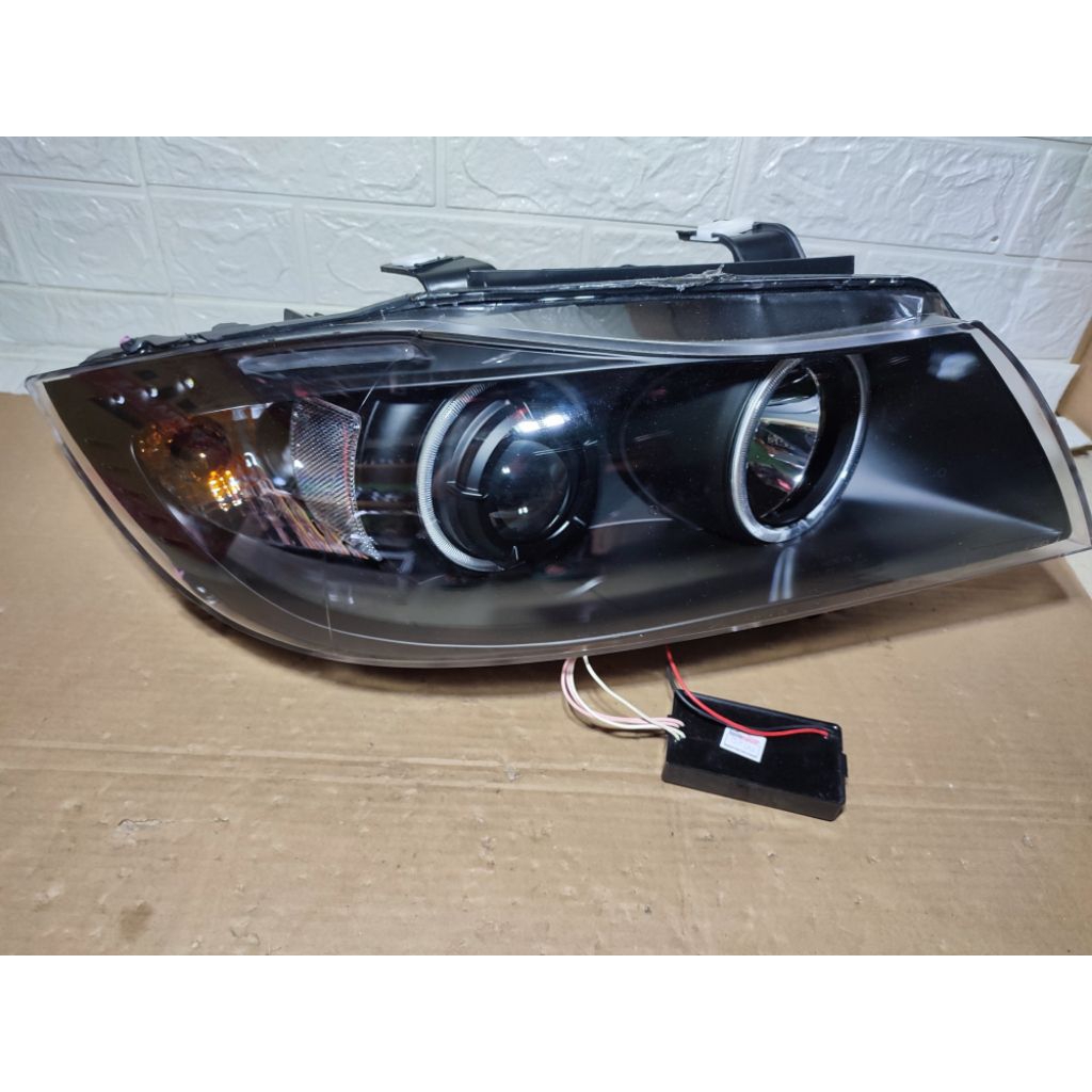 headlamp BMW e90 angle eyes baru kanan