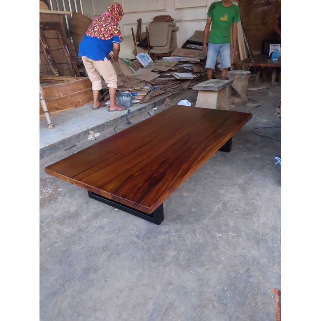 papan kayu trembesi