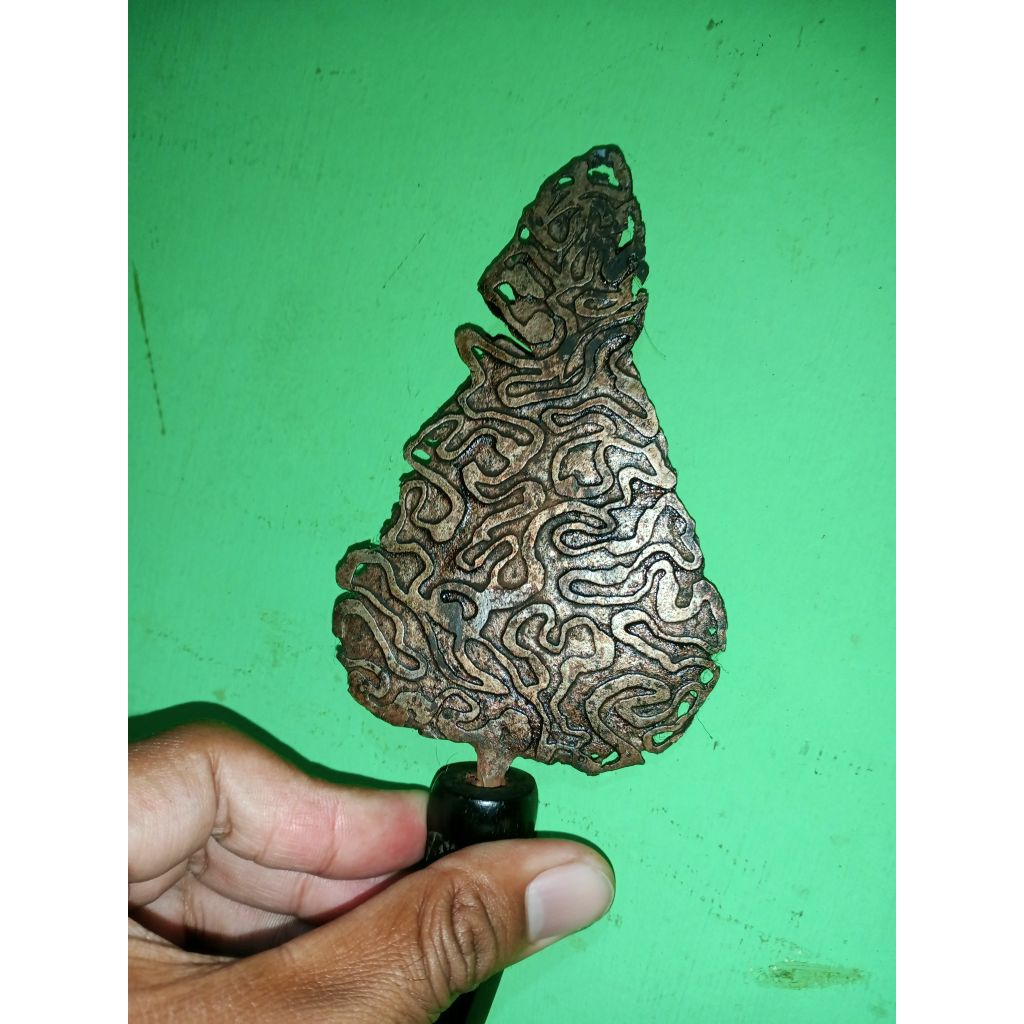 keris mini unik dan antik bentuk orang