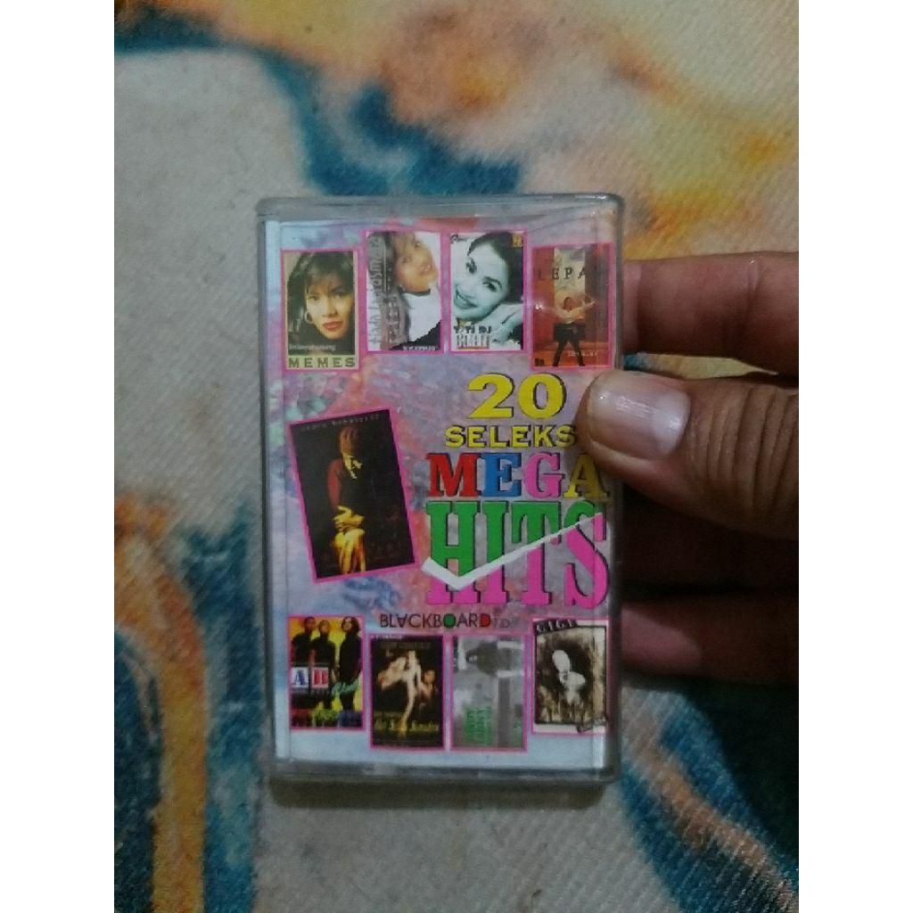 Kaset Pita 20 seleksi mega hits blackboard