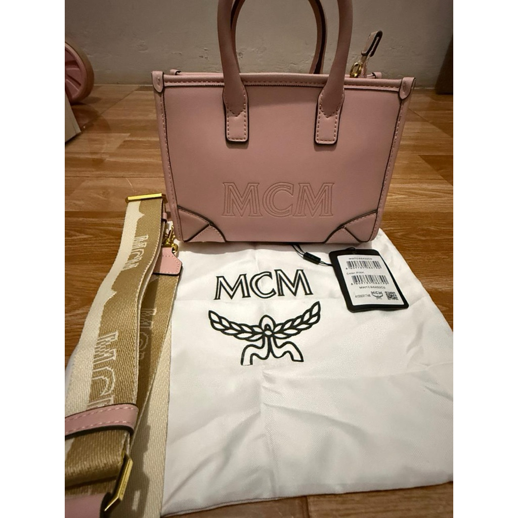MCM mini Munchen Tote in pink Mirror