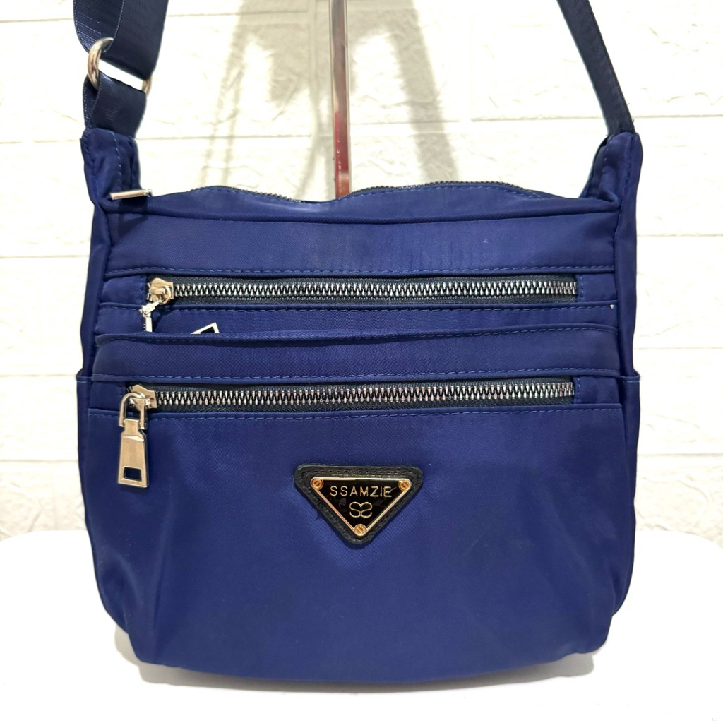 tas sling bag ssamzie. tas selempang nilon. tas sling prelop. biru navy