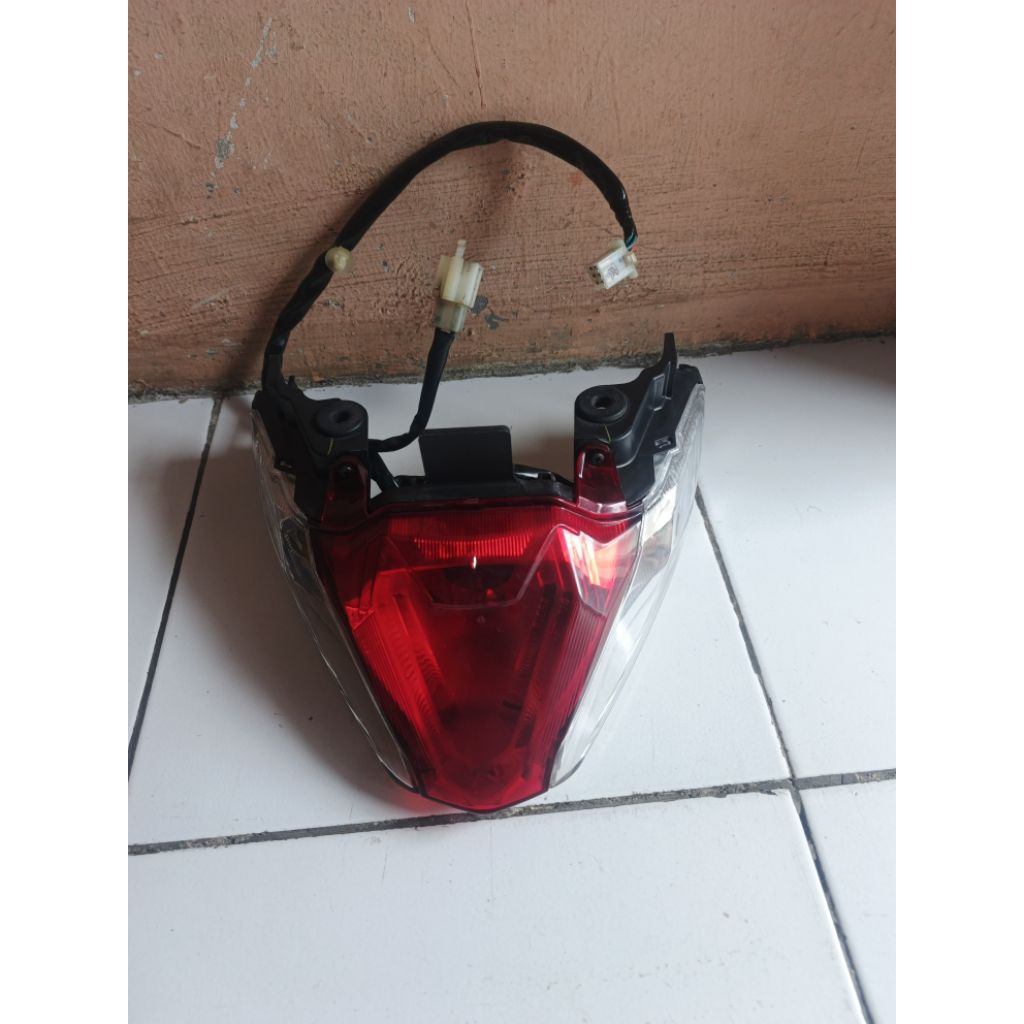 Stoplamp lampu rem belakang Beat deluxe beat new led original copotan