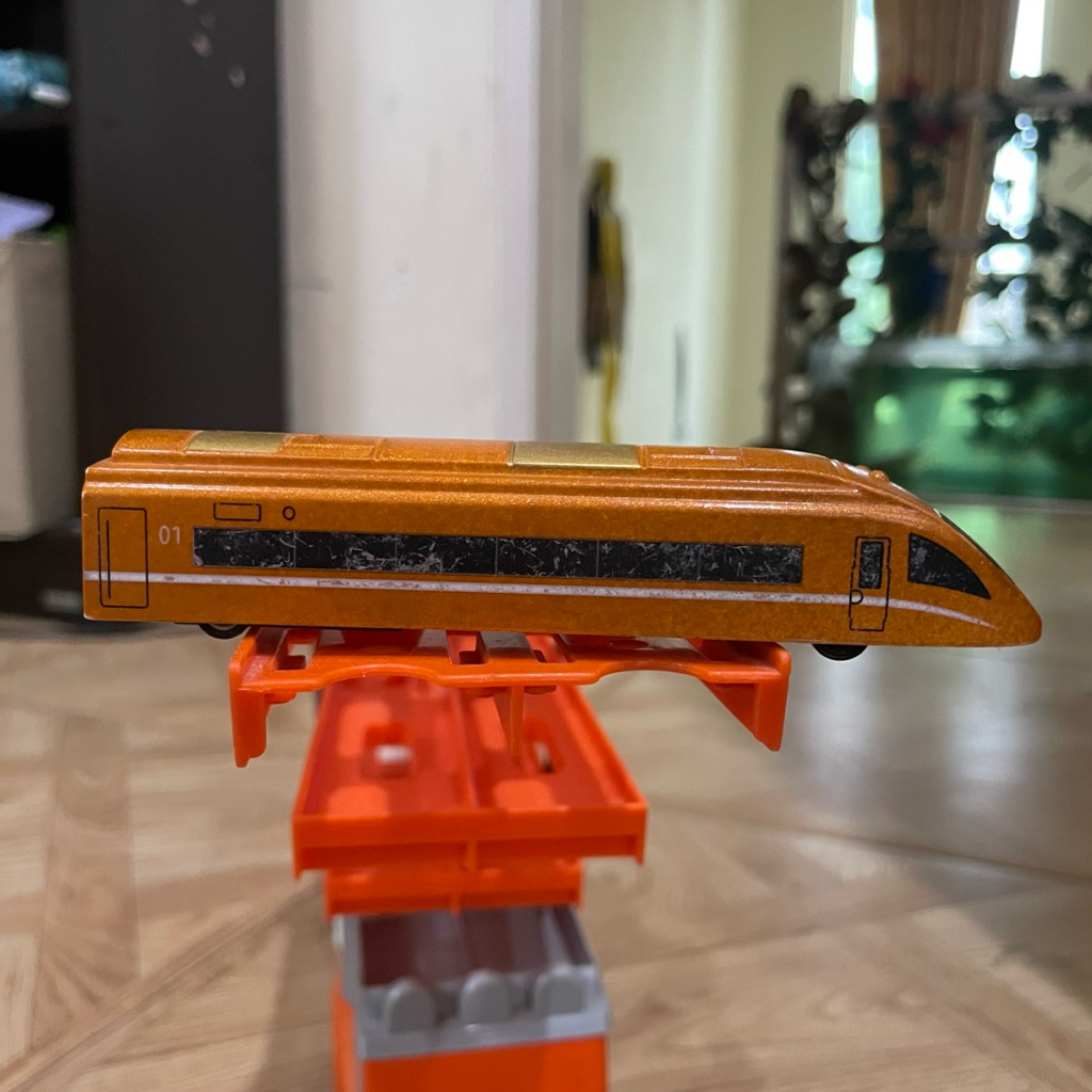 mainan kereta hokben