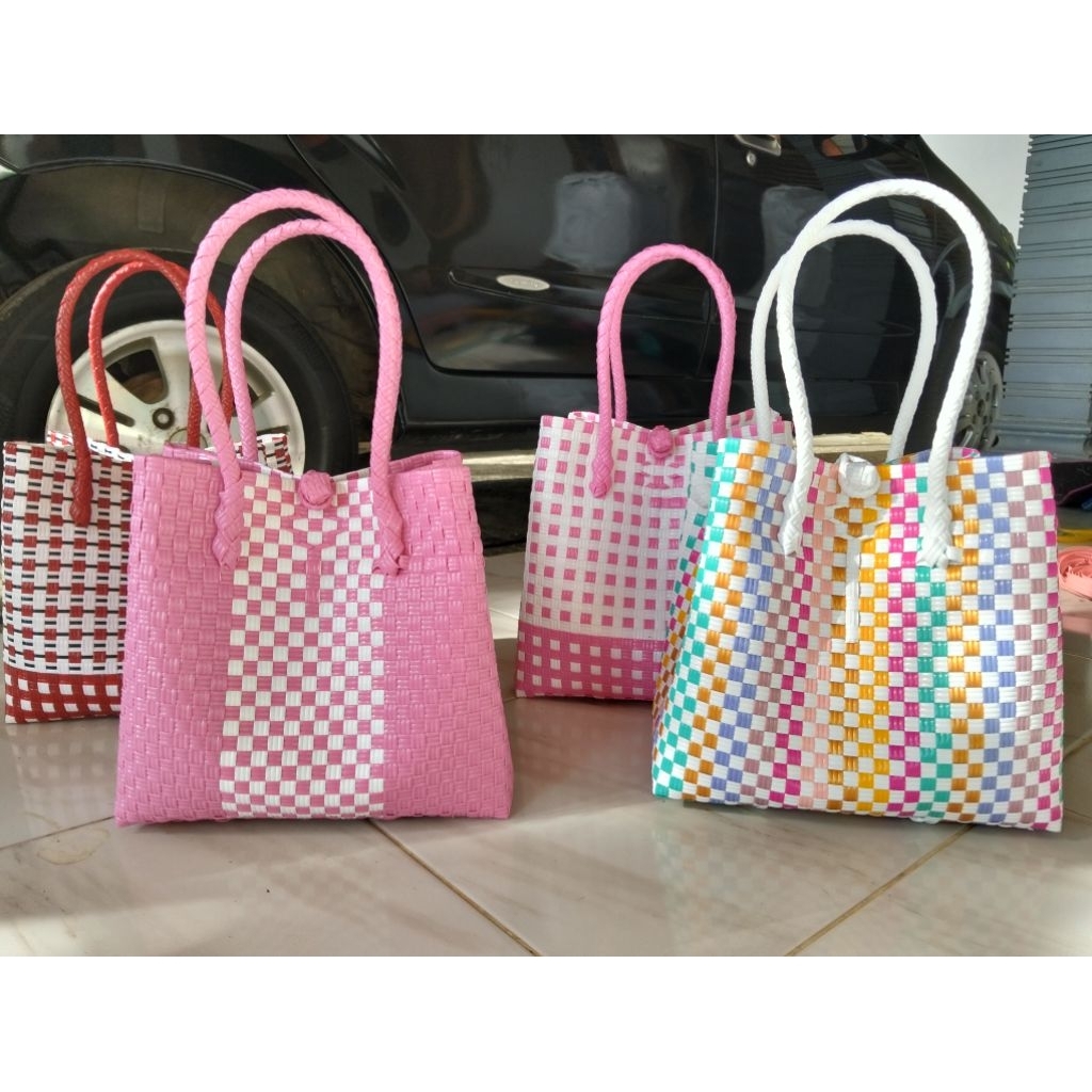 tas anyaman jali size m