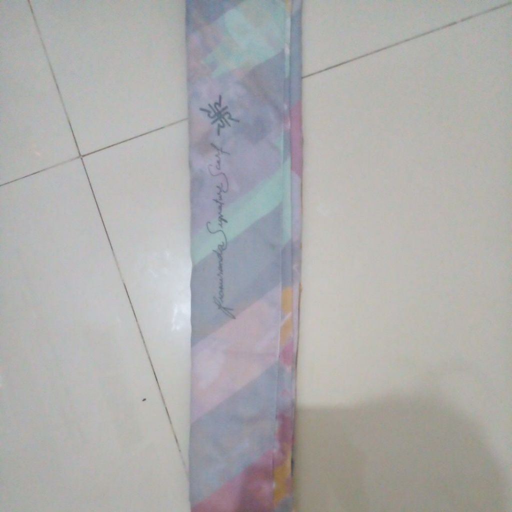 preloved scarf ria miranda