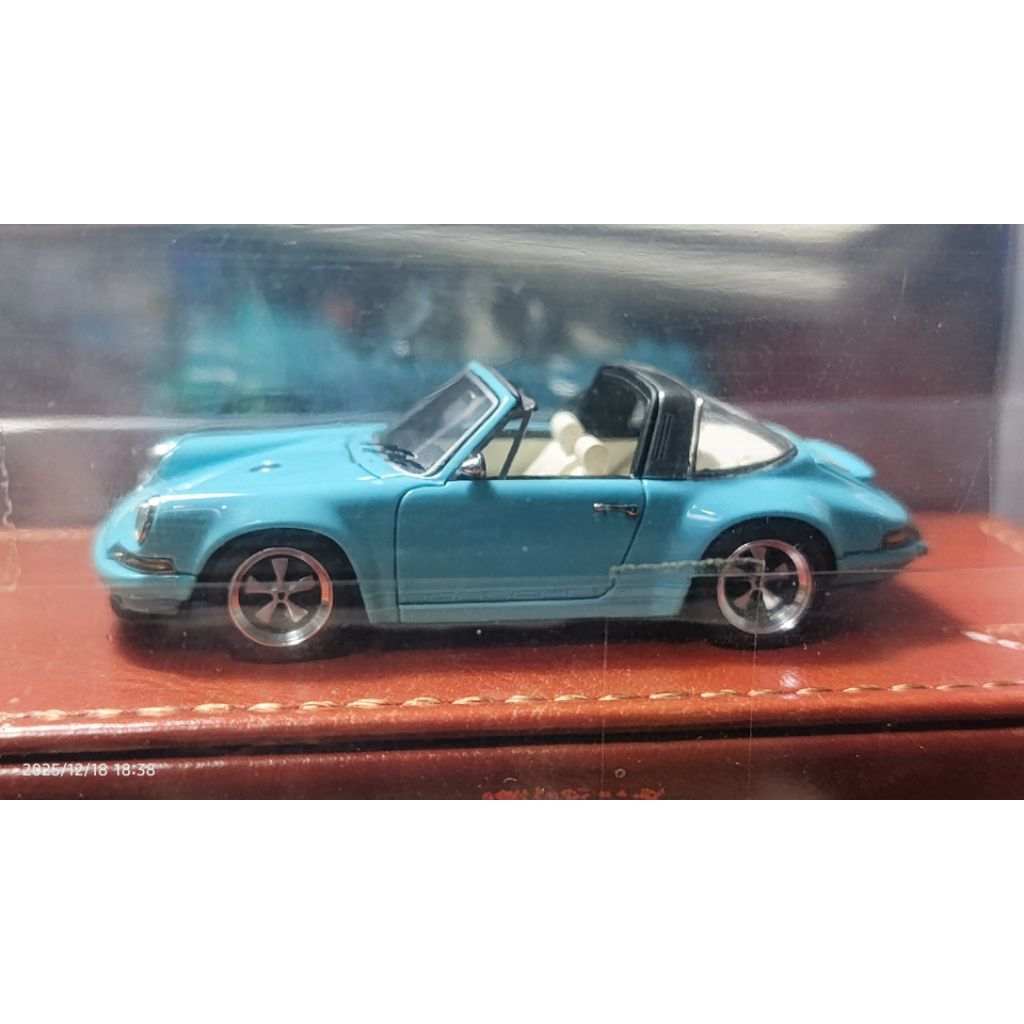 Titan64 Porsche 911 (964) Targa Green