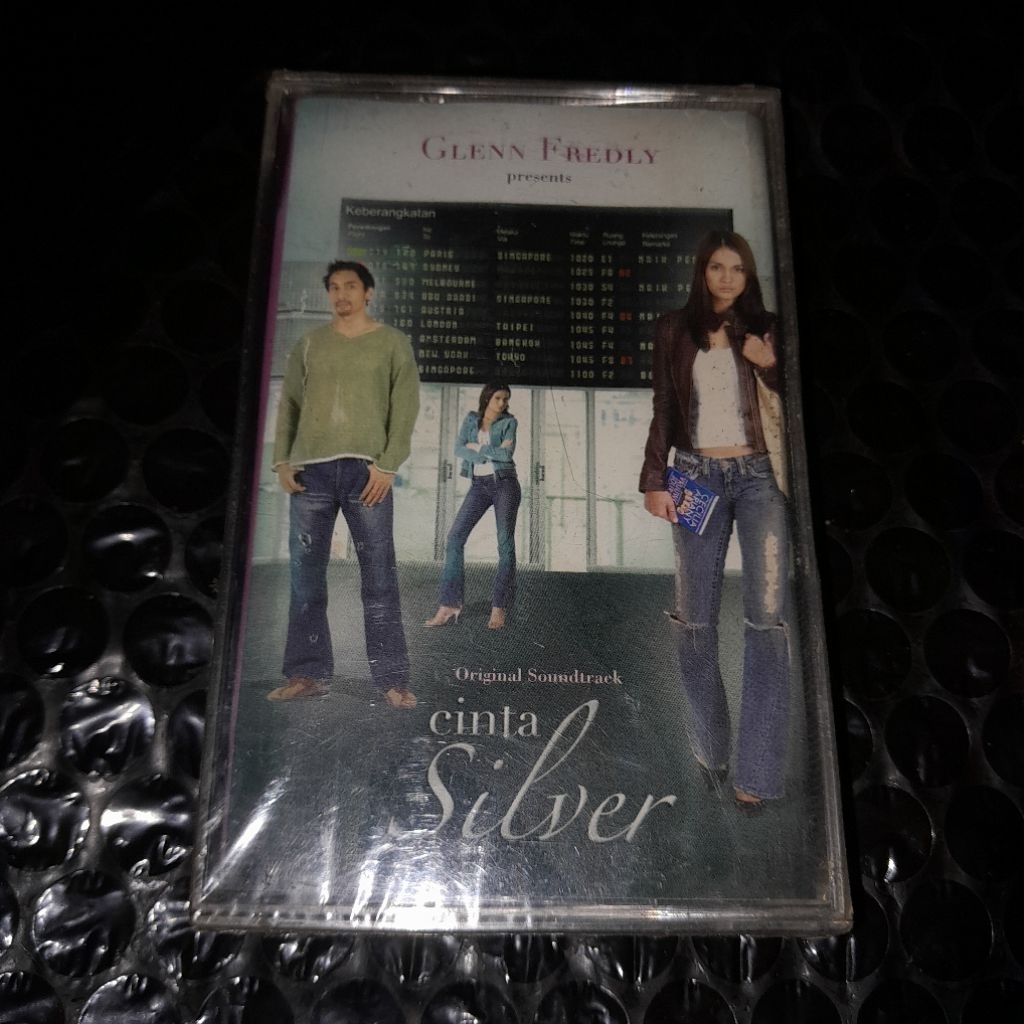 kaset ost cinta silver (glenn fredly) / segel