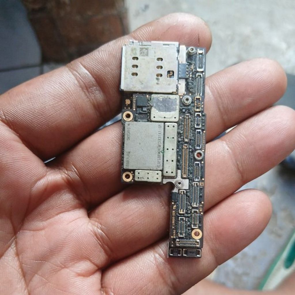 mesin iphone xs lock icloud