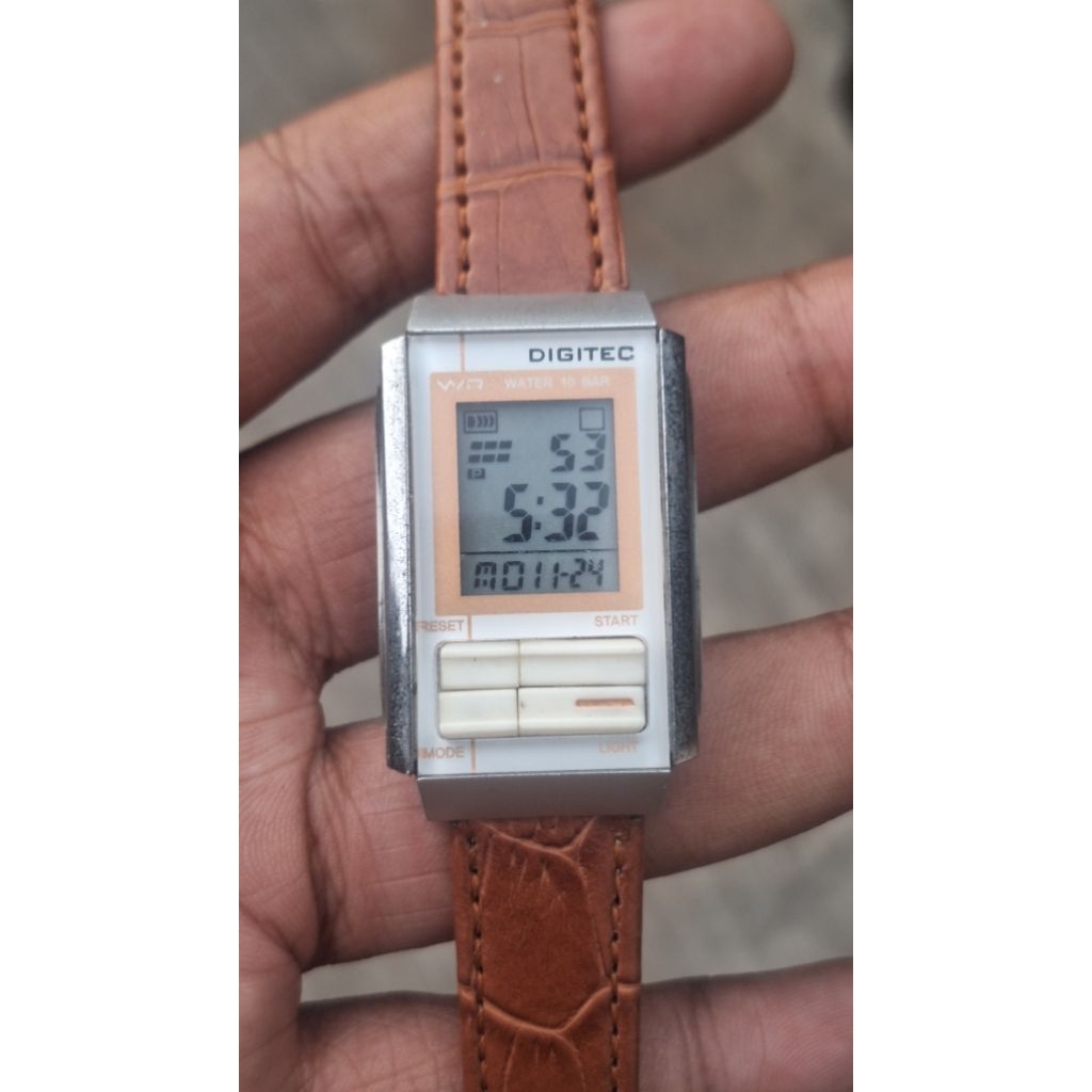 Jam Tangan Digitec DG-3052 mirip csLA201w