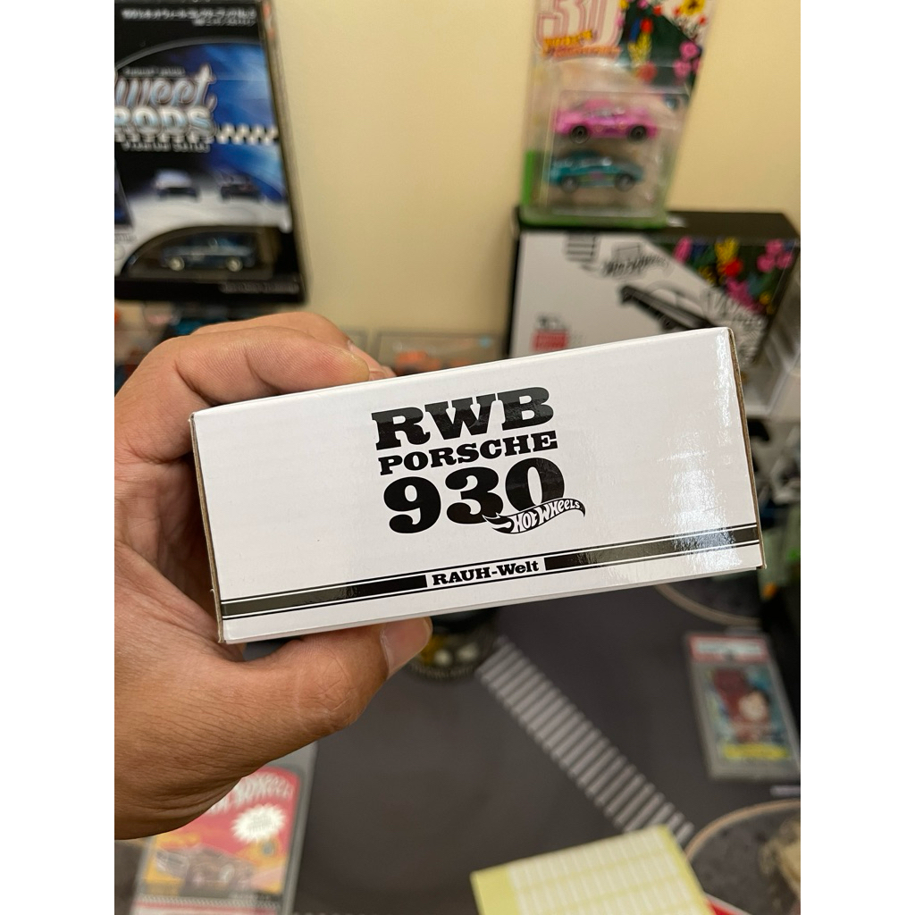 hot wheels rlc porsche 930 rwb