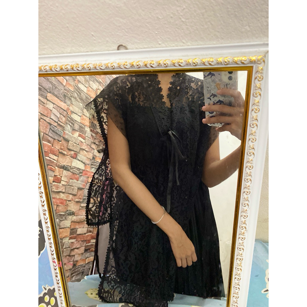 Outer Brukat hitam kondangan