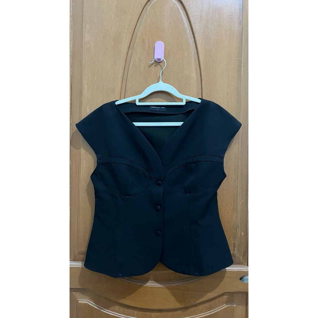 Josephine anni vest