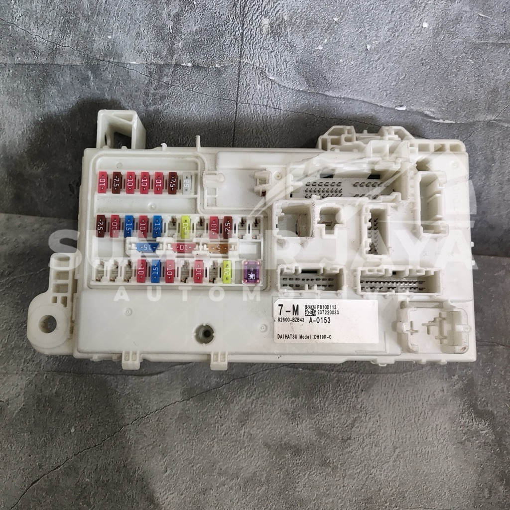 BOX SEKRING FUSE BOX BCM DAIHATSU GRANMAX GRAN MAX GRANDMAX GRAND MAX 82600-BZB43 82600-BZB42 BZB43 