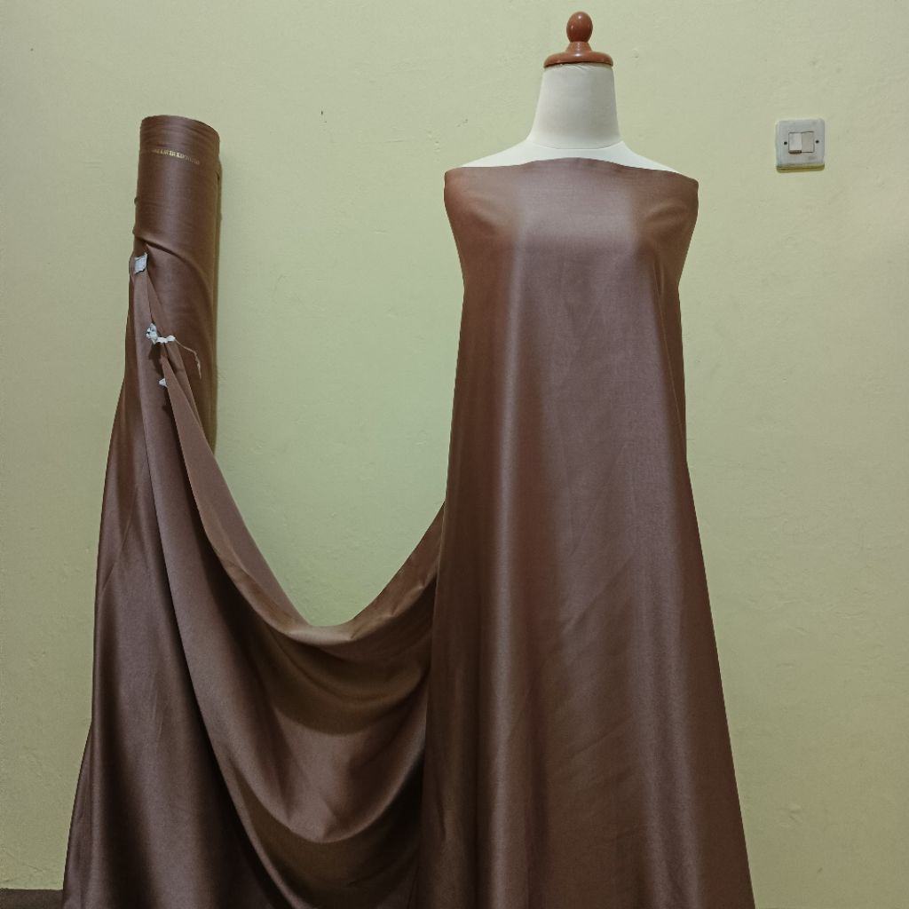 BAHAN/KAIN MAXMARA PREMIUM / KAIN SERAGAM BRIDESMAID / SETENGAH METER