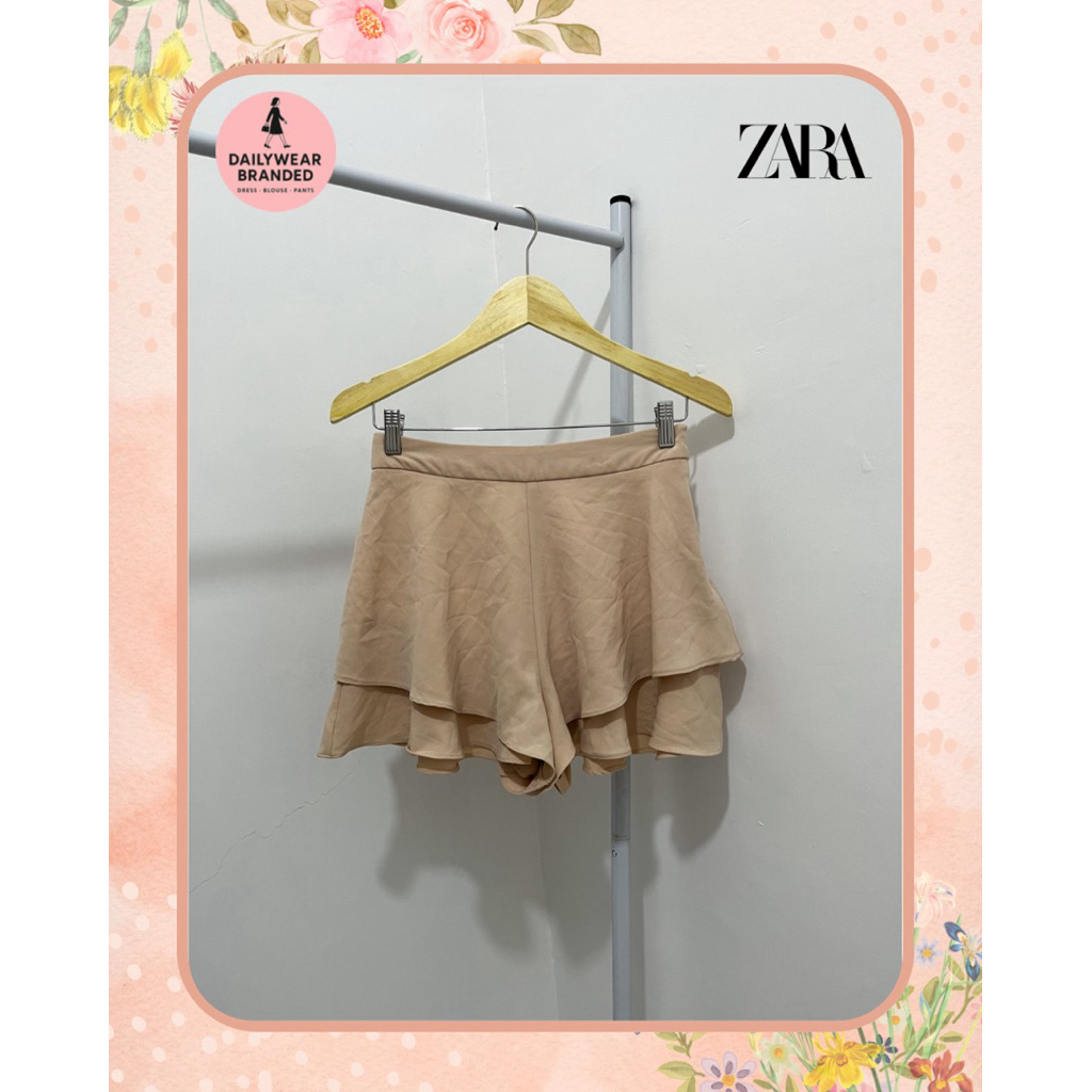 ZARA BASIC ORIGINAL Ruffle Flowy Shorts in Soft Pink Celana Pendek Cream