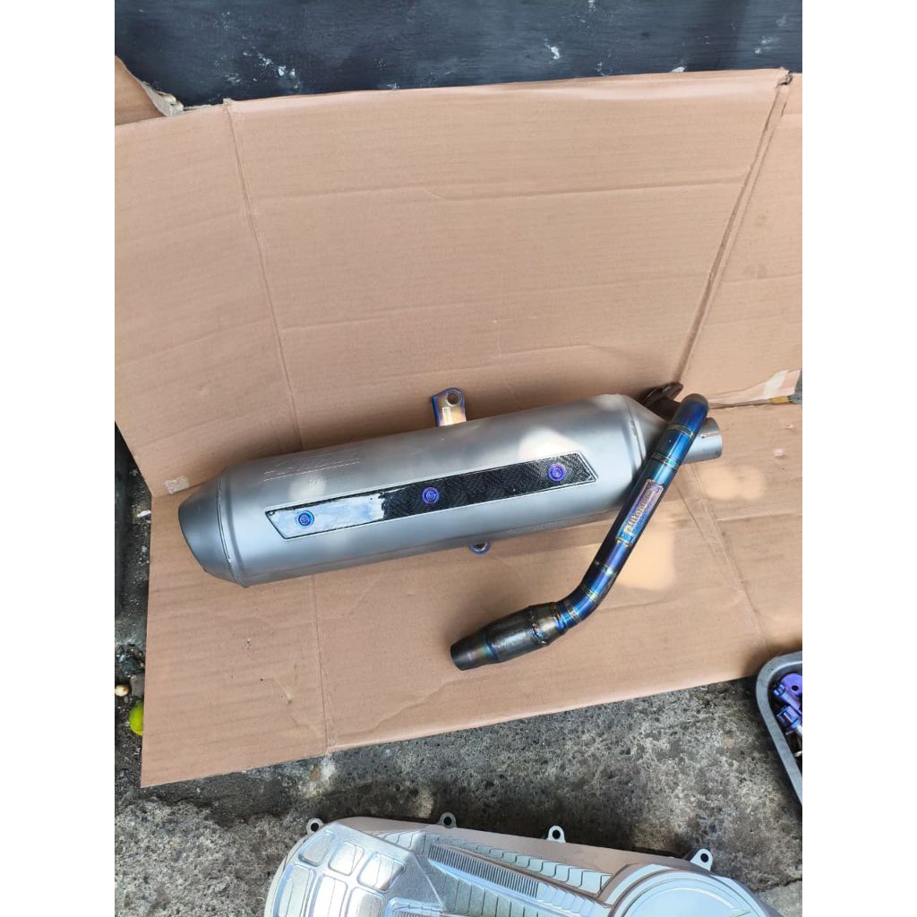 Knalpot LeoVince 4Road Vario