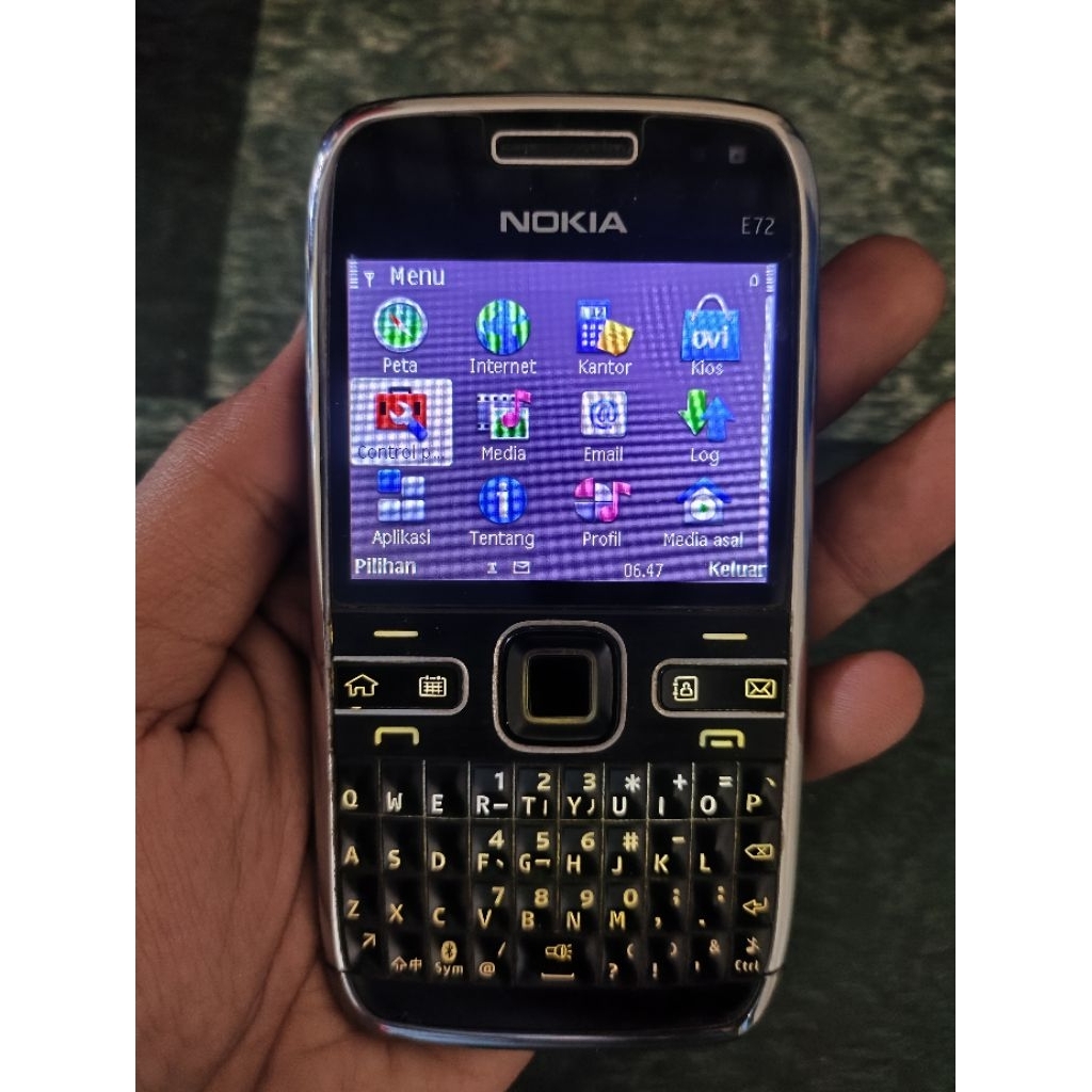 NOKIA E72