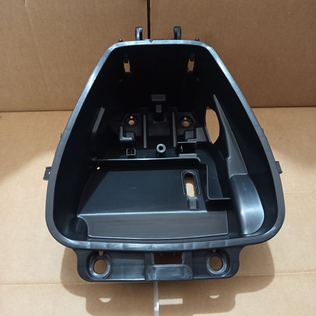 Box Bagasi Honda Scoopy Karbu Box Bagasi Bawah Jok Scoopy Karbu Bok Bagasi Helm Scoopy Karbu KYT