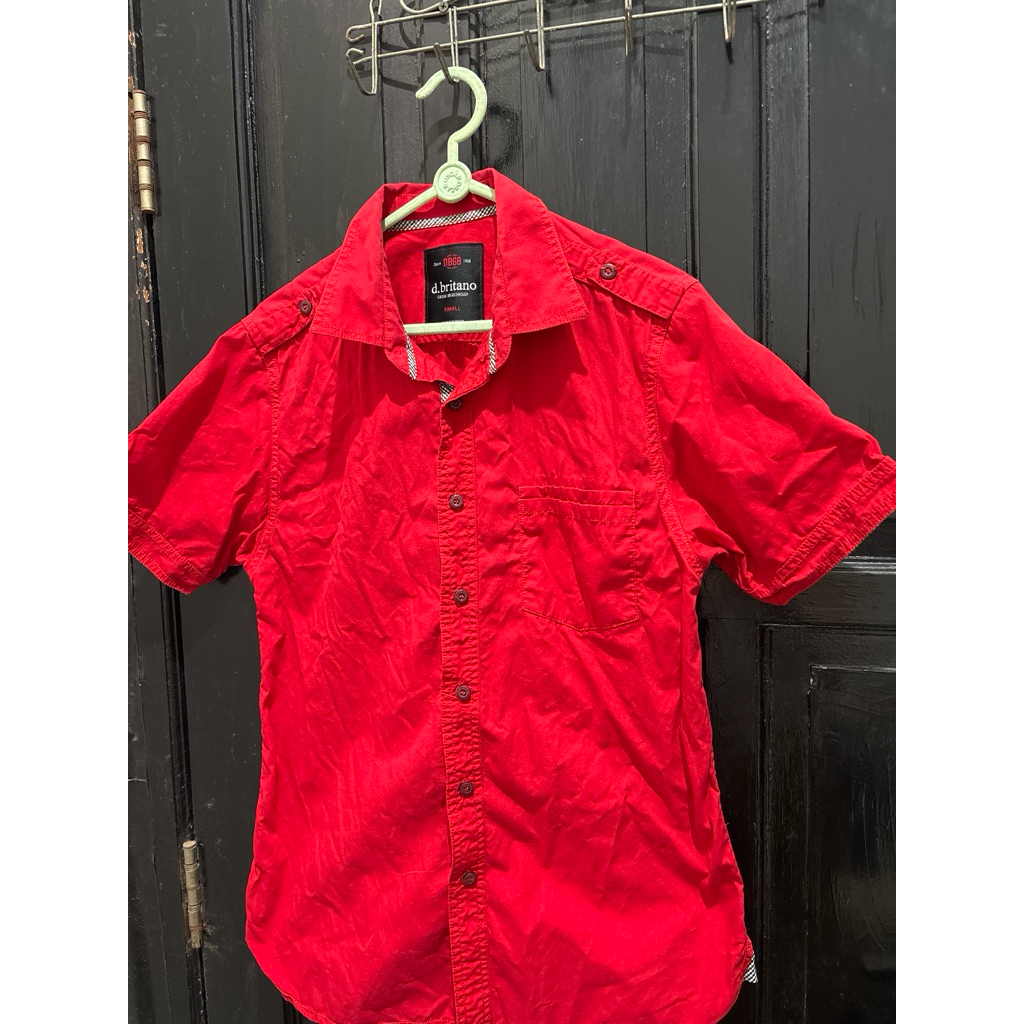 kemeja pria remaja d’britano red preloved