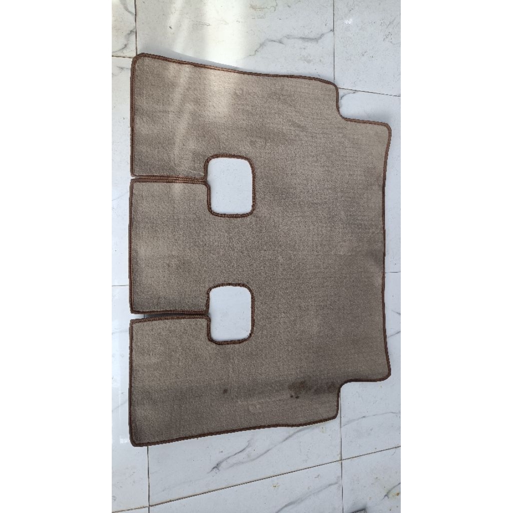 karpet Daihatsu Terios lama Tengah