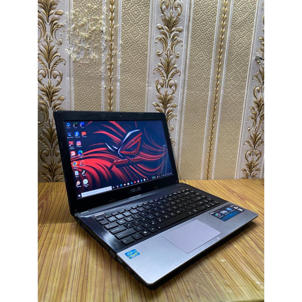 Ready Laptop Asus K45A Spesifikasi: -Prossesor Intel Core i3-2370M CPU  @2.40GHz  -Ram 4 GB -HDD 500