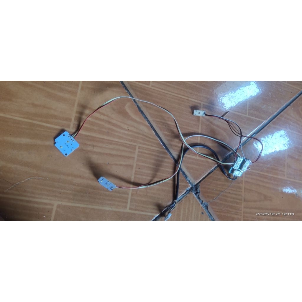 Remot + receiver + Lampu realistik RC MN78