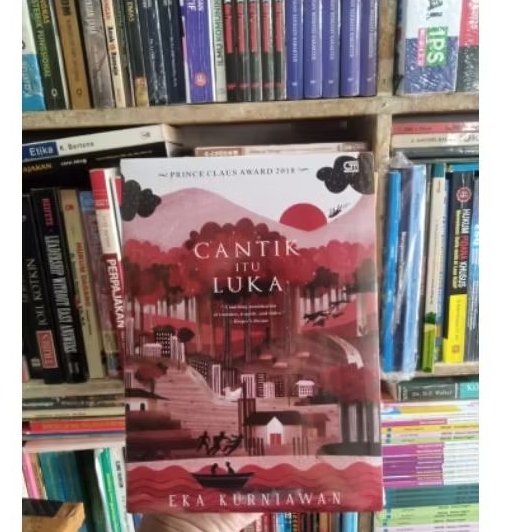 Cantik itu luka